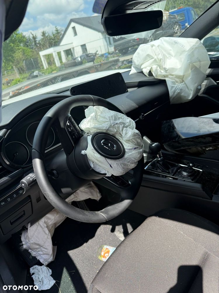Mazda 3 - 5