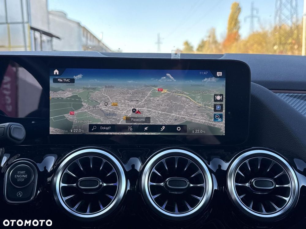 Mercedes-Benz GLA - 21