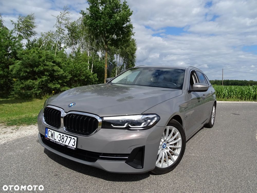 BMW Seria 5 520e Luxury Line - 2