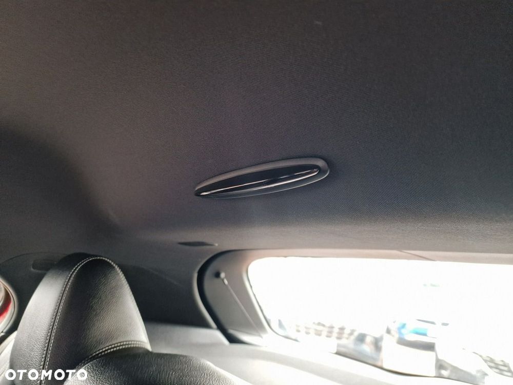 Mercedes-Benz Klasa A 180 (BlueEFFICIENCY) Urban - 38