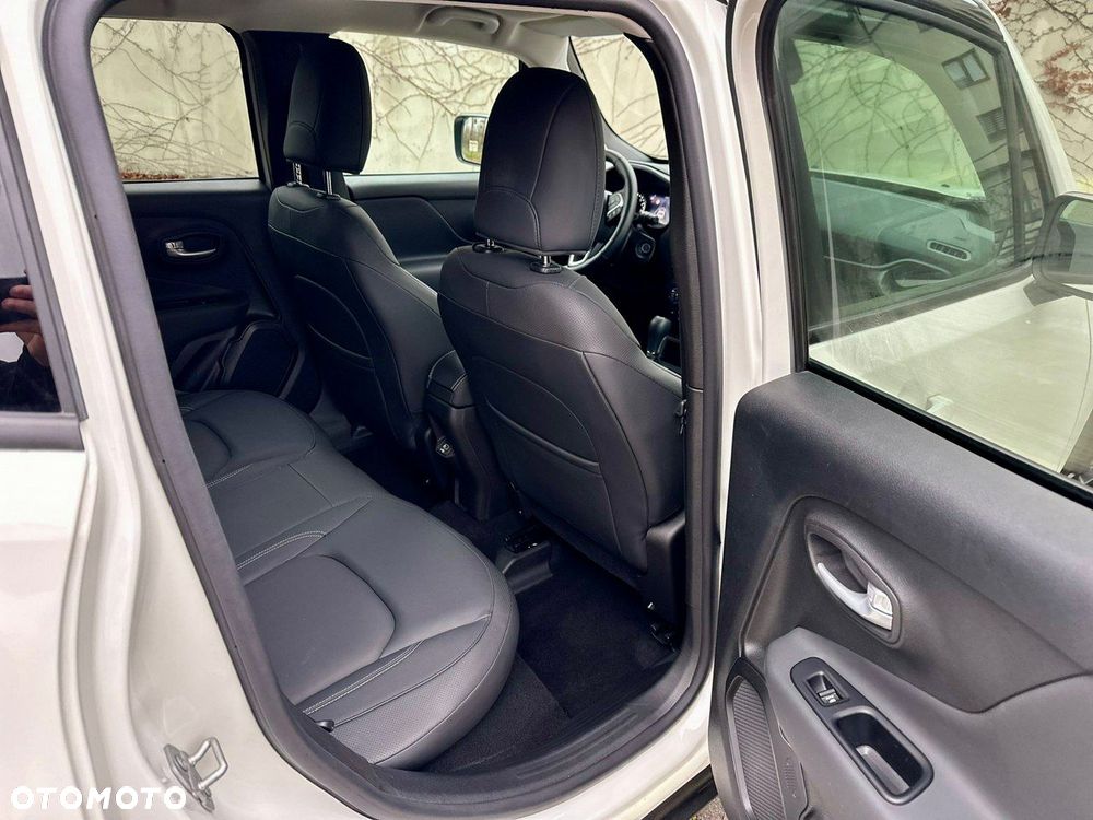 Jeep Renegade - 11