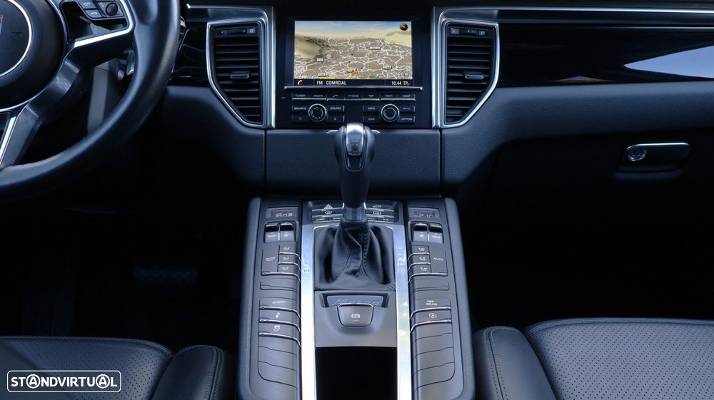 Porsche Macan S - 31