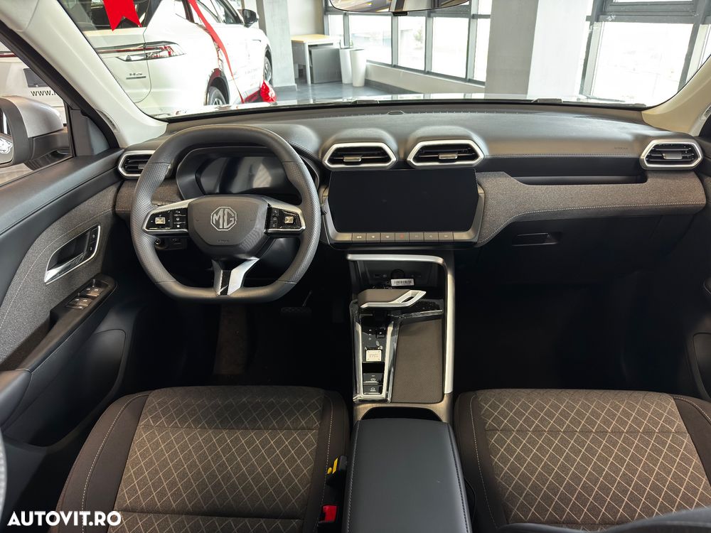 MG ZS HEV 1.5 GSI AT Explore - 6