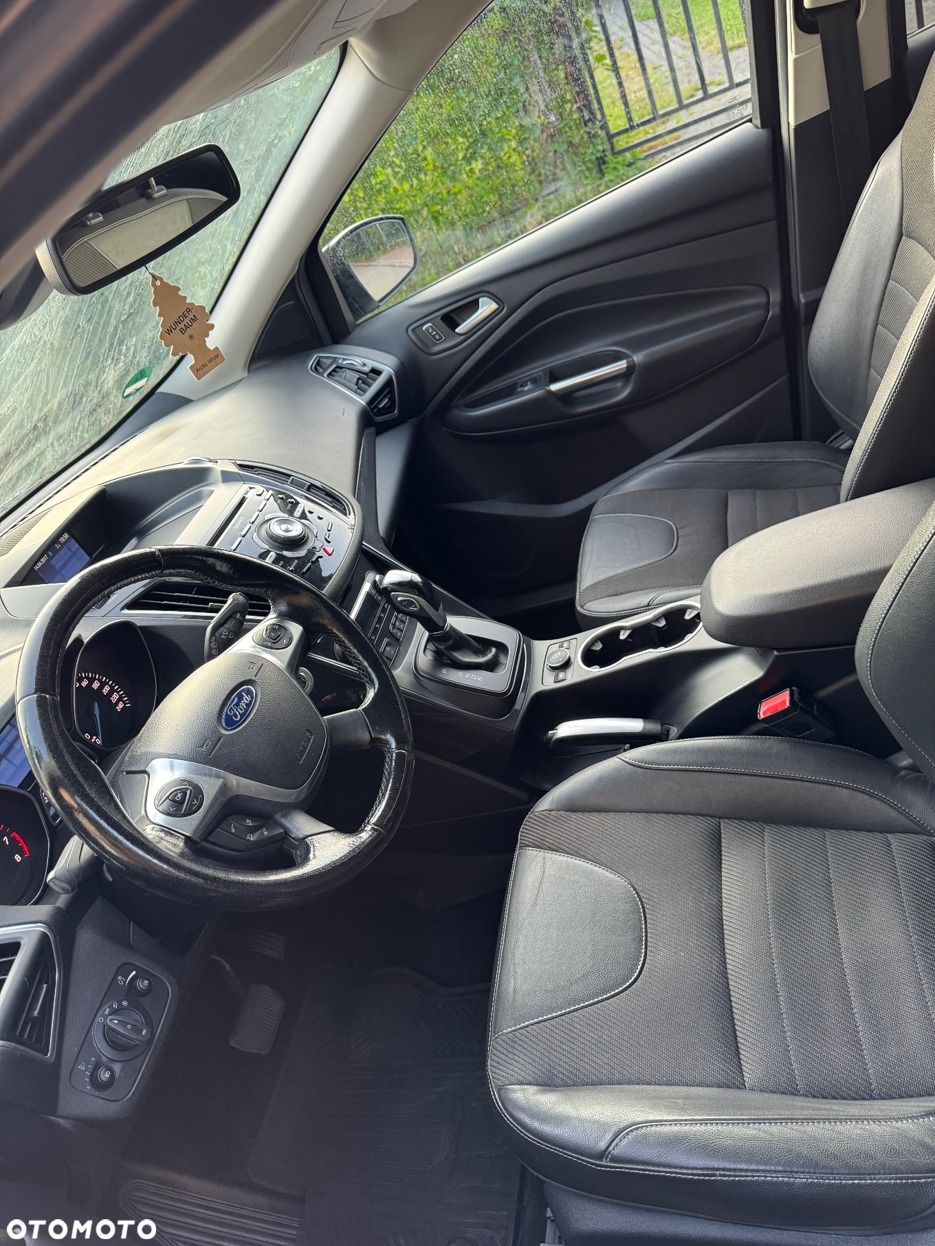 Ford Kuga 1.5 EcoBoost 4WD Titanium - 13