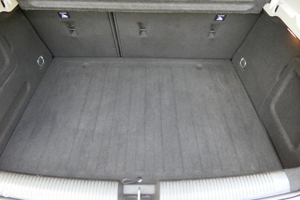 Opel Astra 1.4 Turbo Business - 35