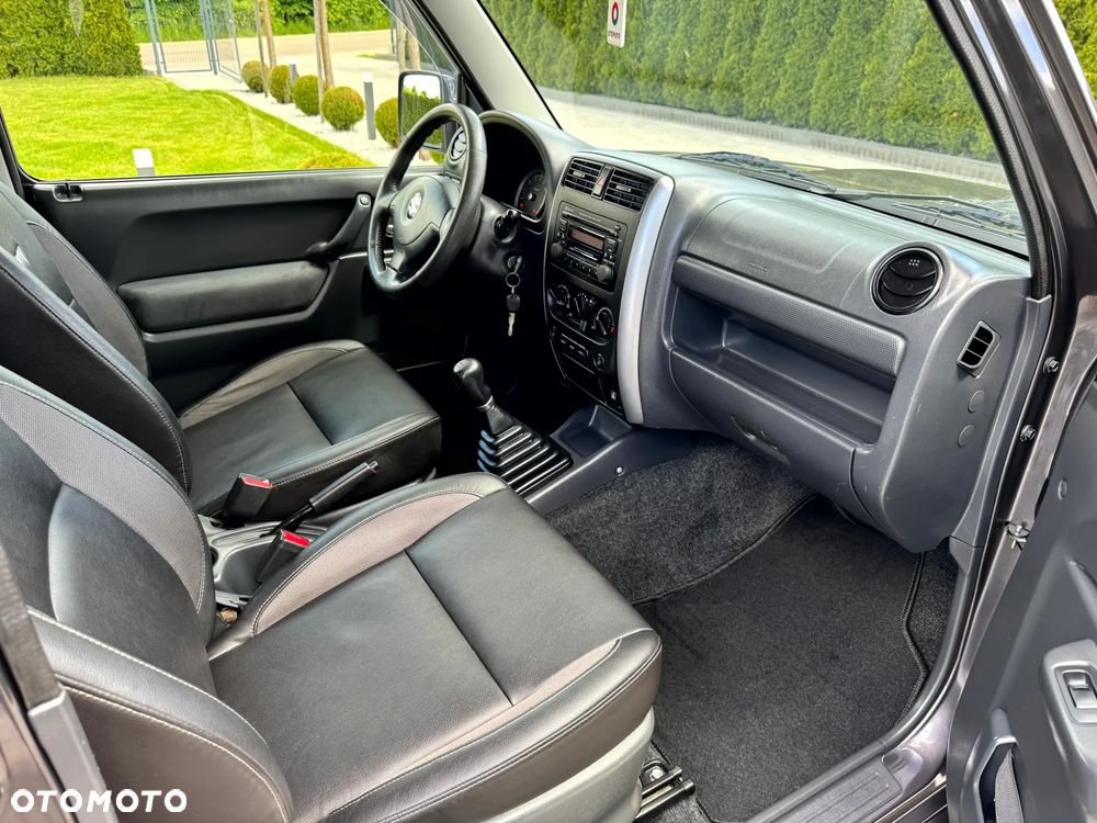Suzuki Jimny - 11