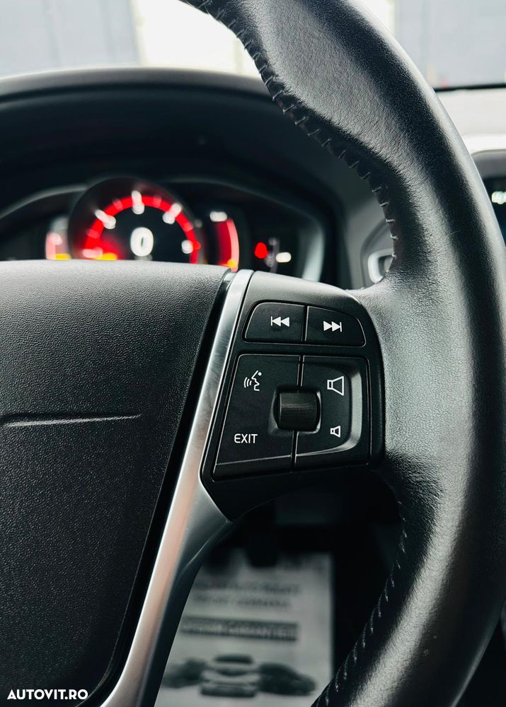 Volvo XC 60 D3 Ocean Race - 29