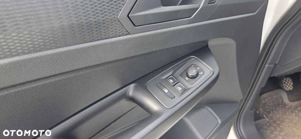 Volkswagen Caddy - 29