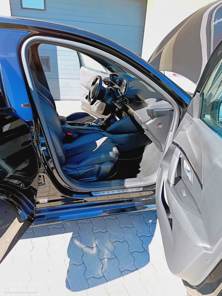 Peugeot e-208 - 9