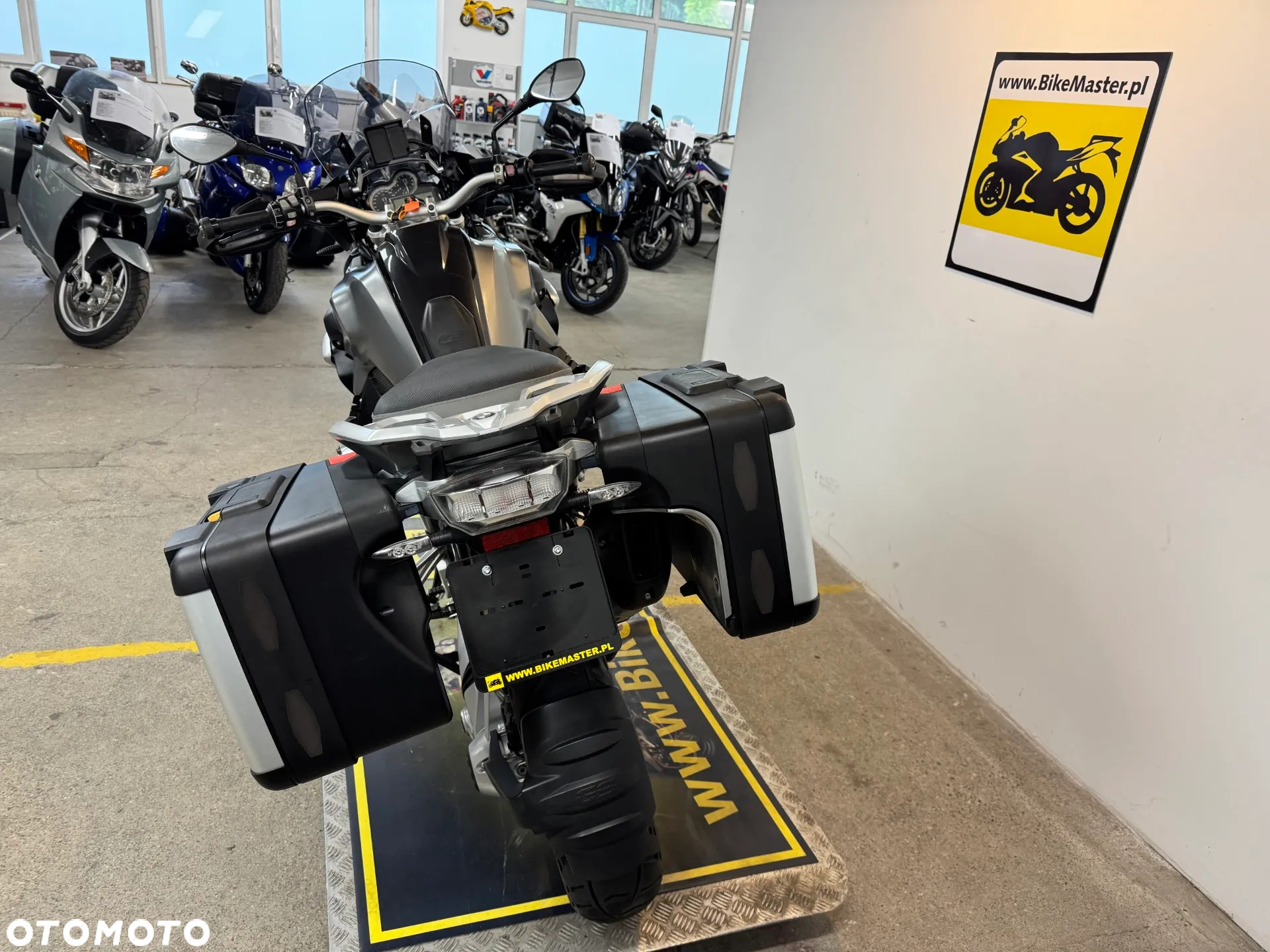 BMW R - 7