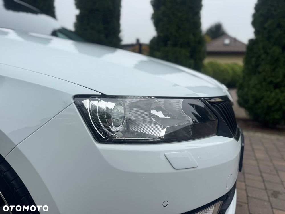 Skoda RAPID 1.4 TSI DSG Drive - 16