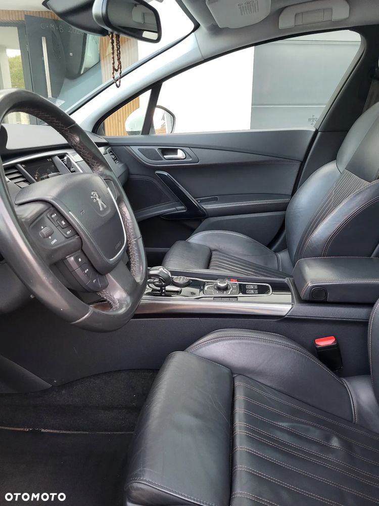 Peugeot 508 RXH 2.0 HDi HYbrid4 - 5