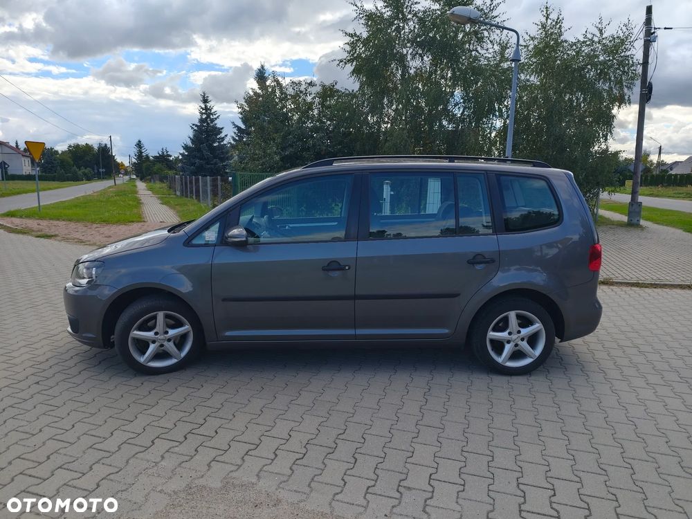 Volkswagen Touran 1.6 TDI DPF Highline DSG - 4