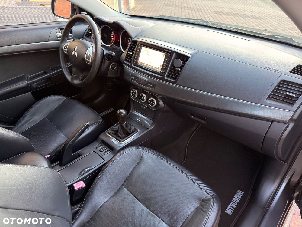 Mitsubishi Lancer 1.8 Instyle NAVI - 10
