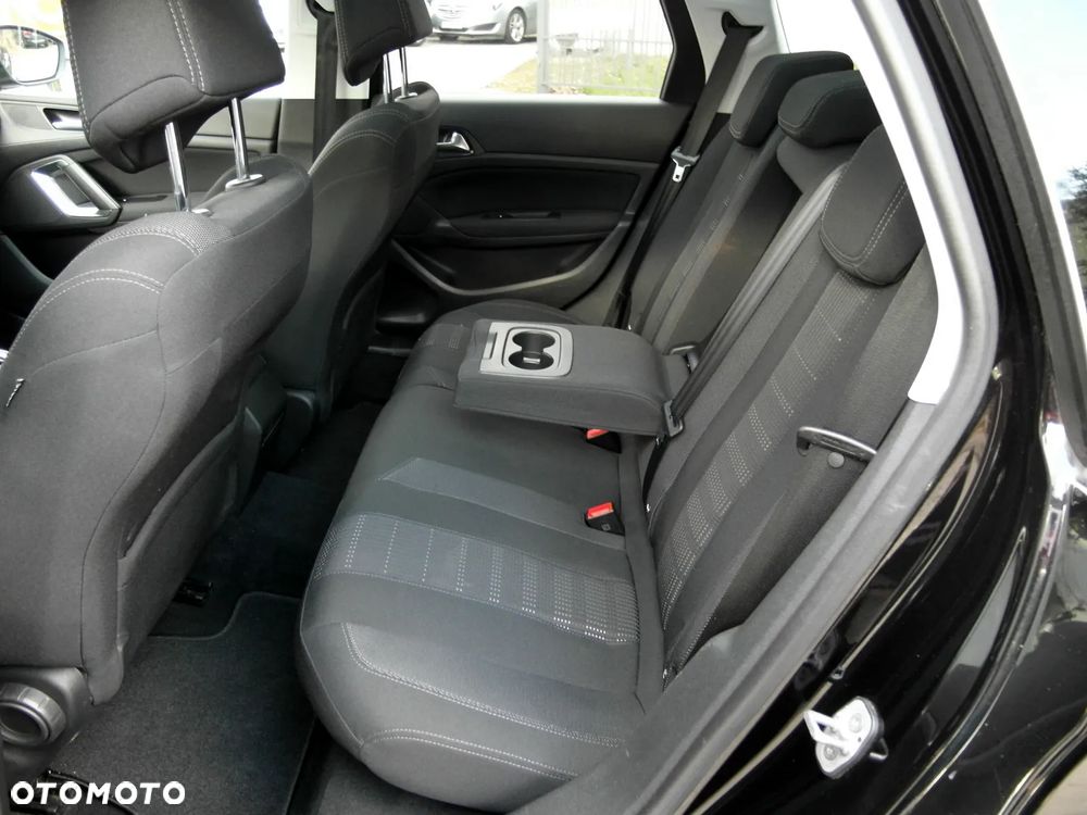 Peugeot 308 PureTech 130 Stop & Start Allure - 24