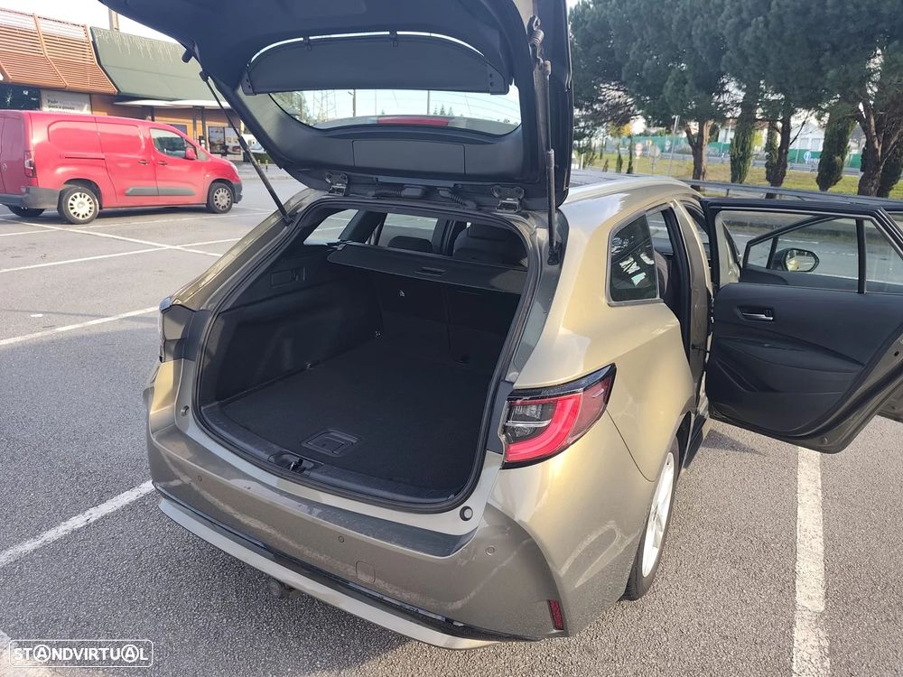 Toyota Corolla Touring Sports - 3