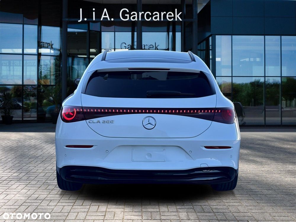 Mercedes-Benz CLA - 5