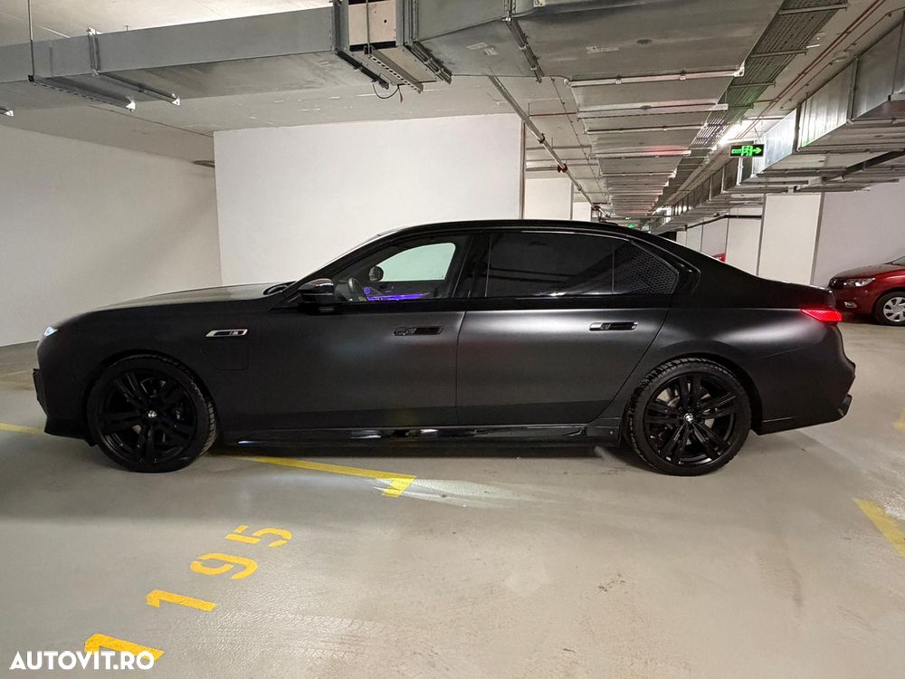 BMW M7 M760e xDrive - 5