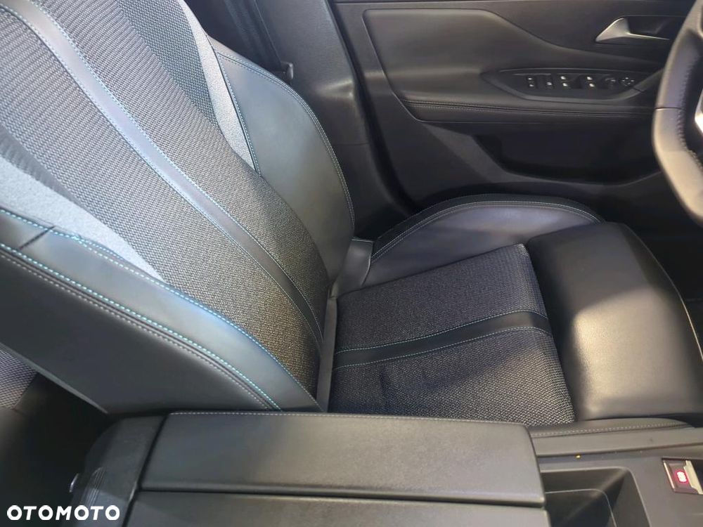 Peugeot 308 1.5 BlueHDi Allure Pack S&S EAT8 - 18
