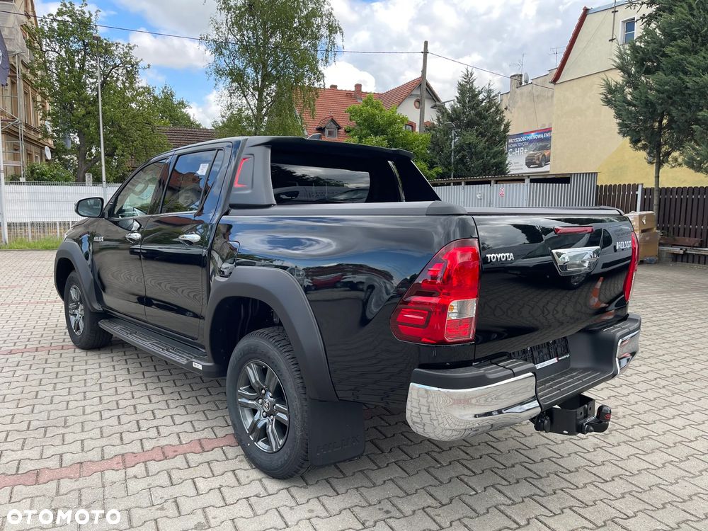 Toyota Hilux - 8