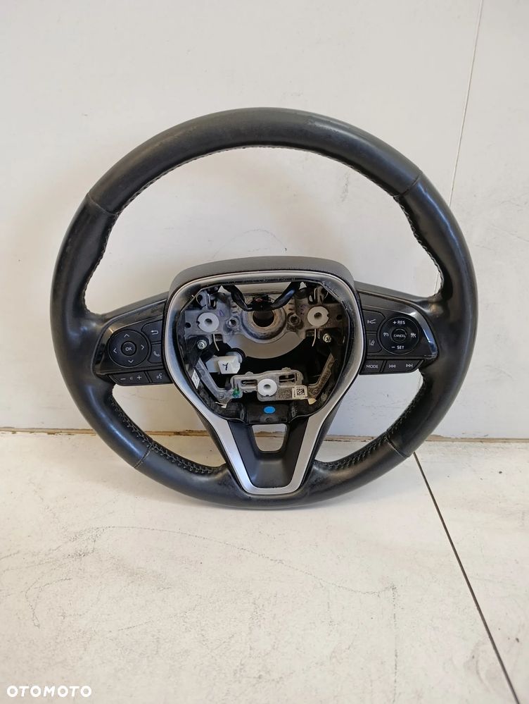 Kierownica multifunkcyjna Toyota Corolla E21 - 1