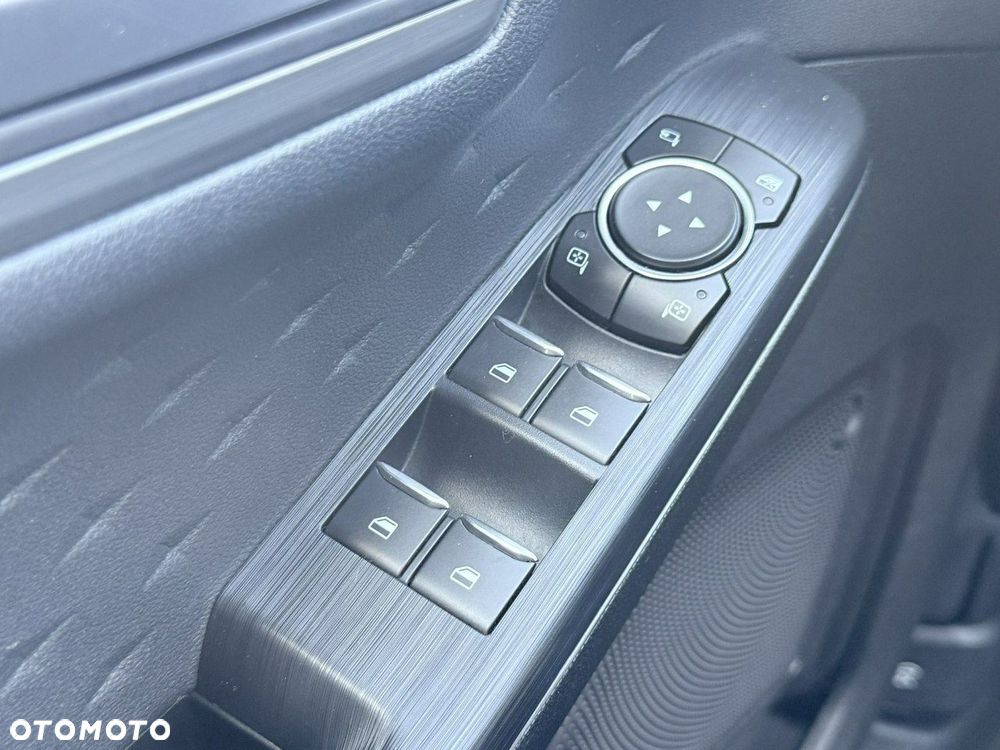 Ford Kuga 2.5 Duratec FHEV TITANIUM - 19