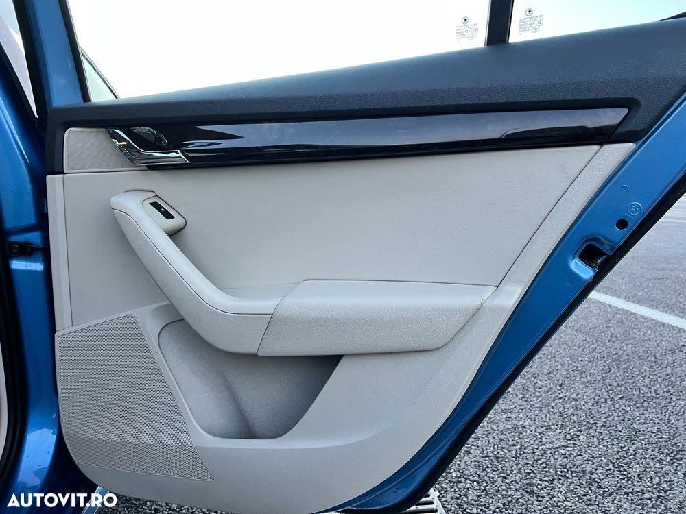 Skoda Octavia 1.8 TSI Green tec Elegance - 17