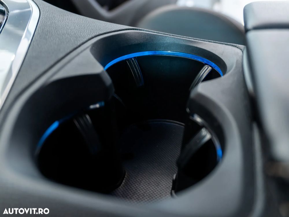 Peugeot 3008 1.5 BlueHDI S&S EAT8 GT-Line - 26