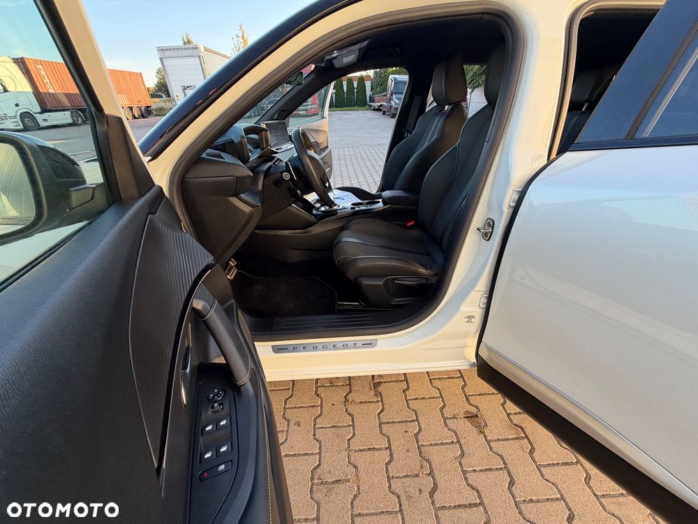 Peugeot 2008 1.2 PureTech GT Line S&S EAT8 - 33