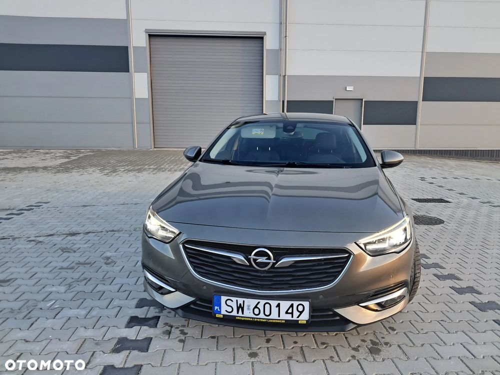 Opel Insignia - 10