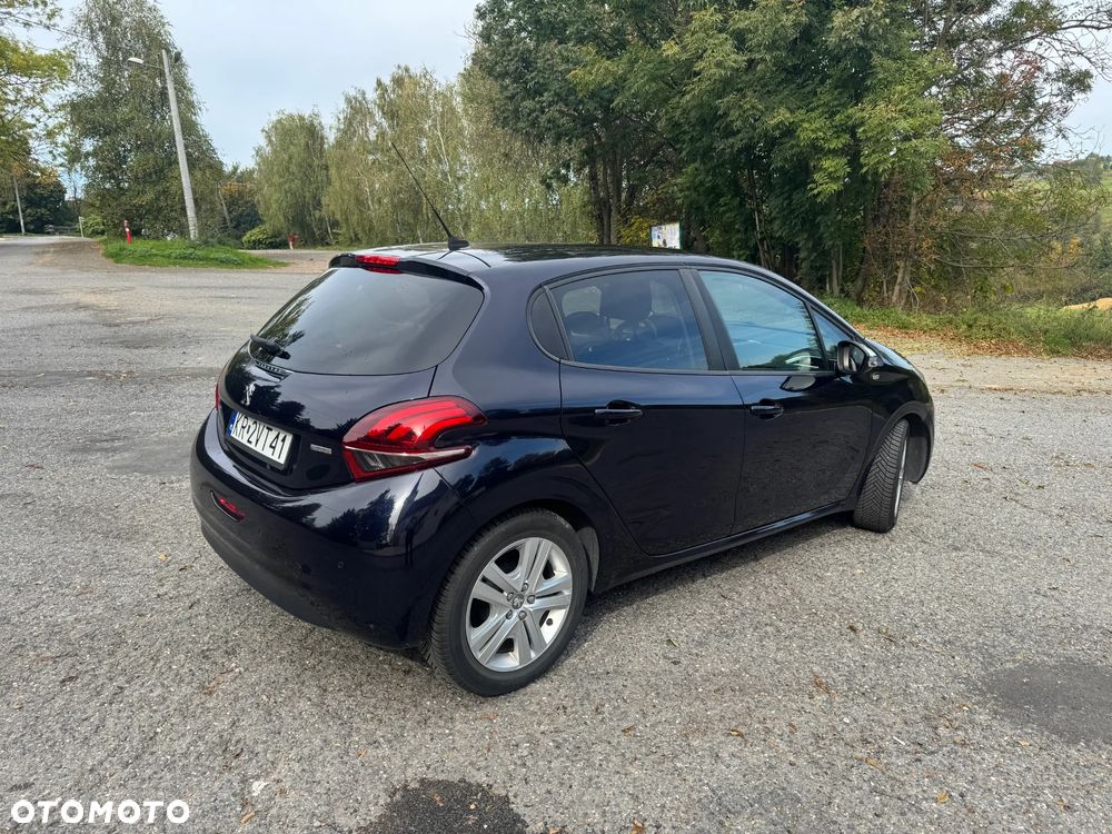 Peugeot 208 - 7