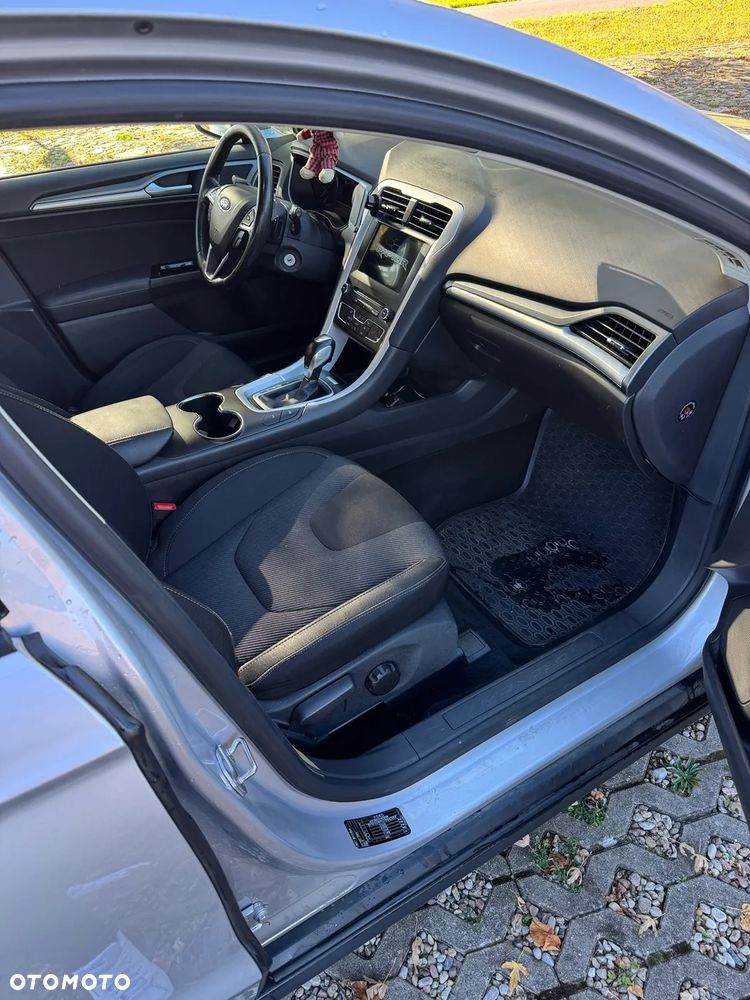 Ford Mondeo - 10