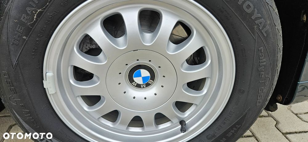 BMW Seria 5 520i - 30