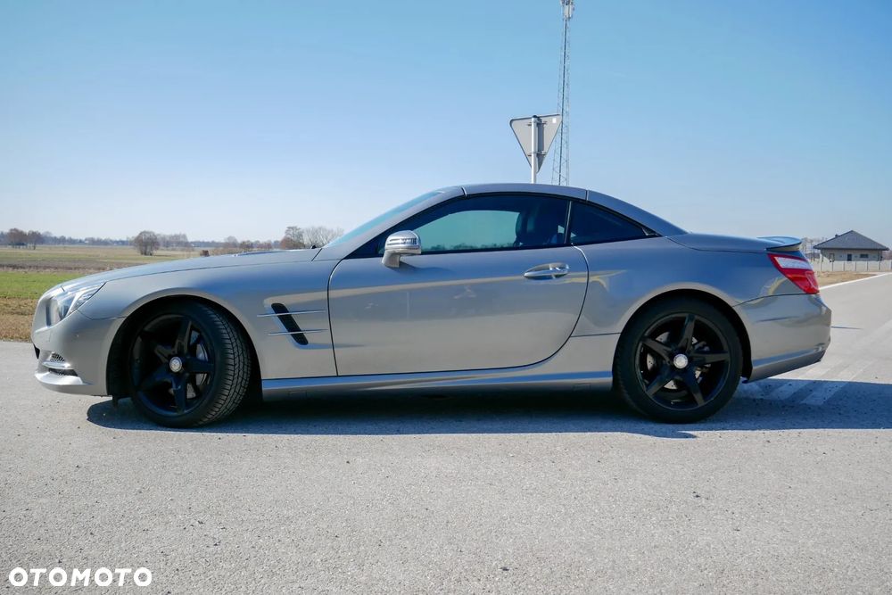 Mercedes-Benz SL - 11