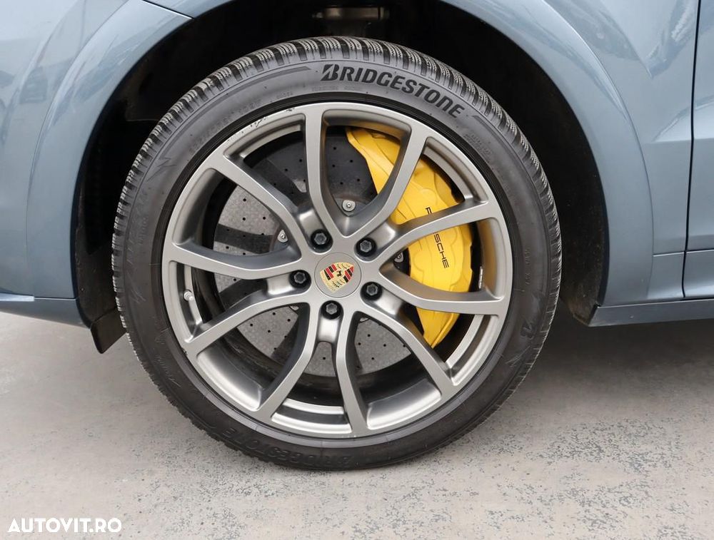 Porsche Cayenne Coupe - 25