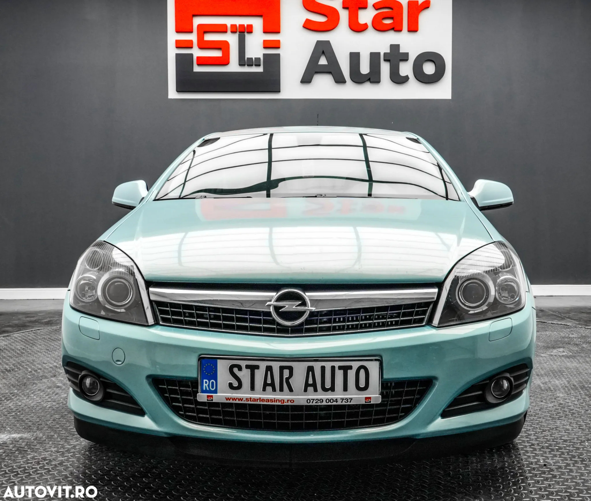 Opel Astra GTC 1.7 CDTI Sport - 2