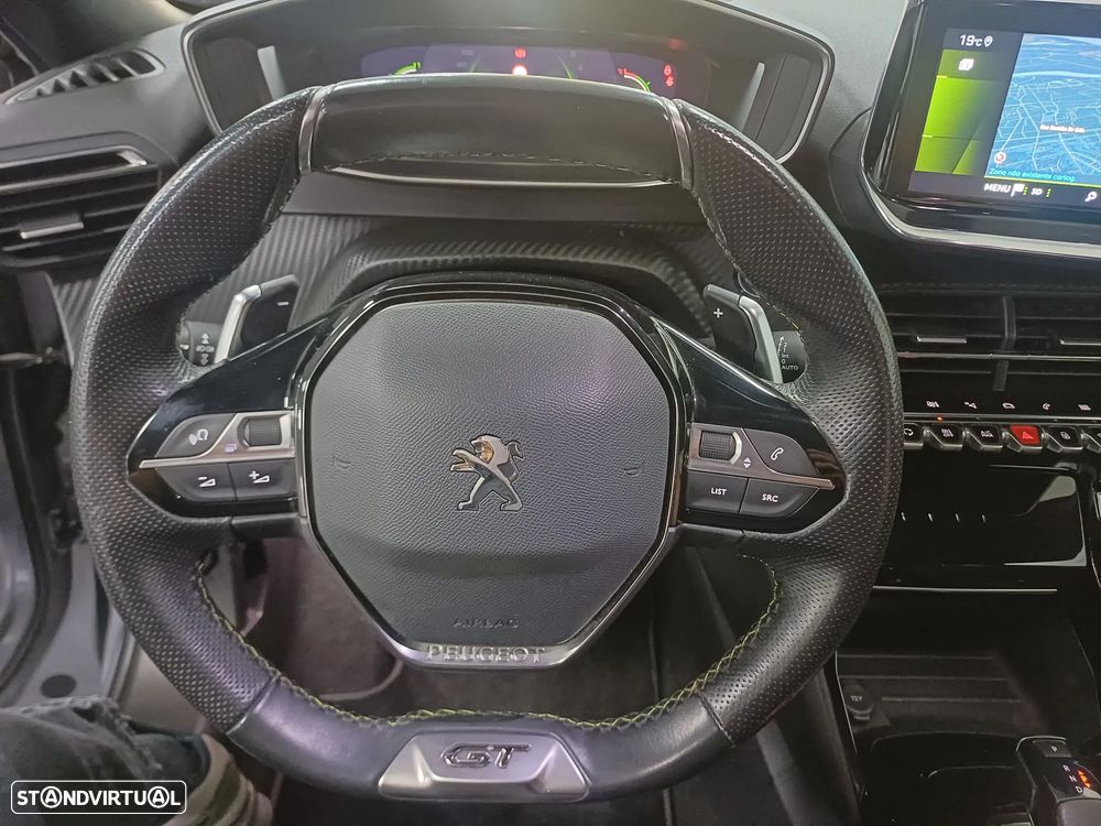 Peugeot 2008 PureTech 130 EAT8 GT - 28