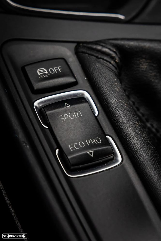 BMW 116 d Pack M - 13