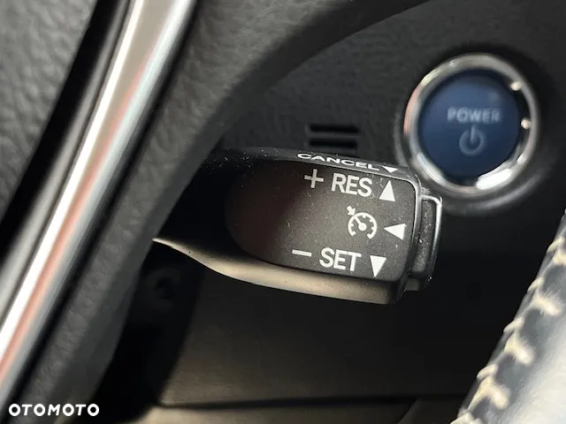 Toyota Auris Hybrid 135 Active - 25