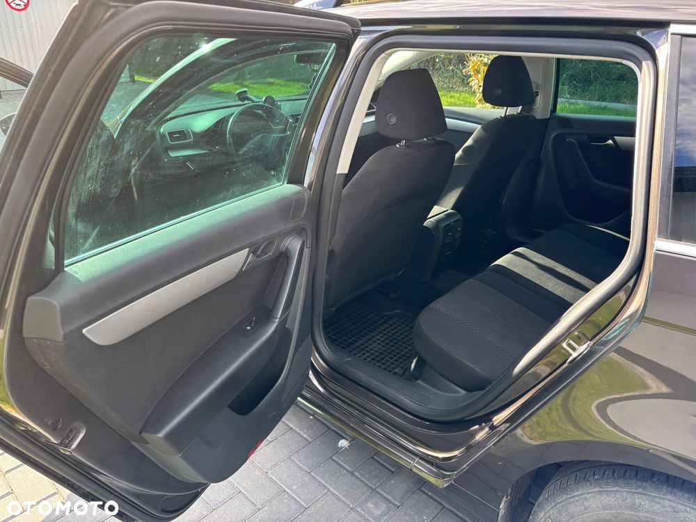 Volkswagen Passat 1.6 TDI BlueMotion - 22