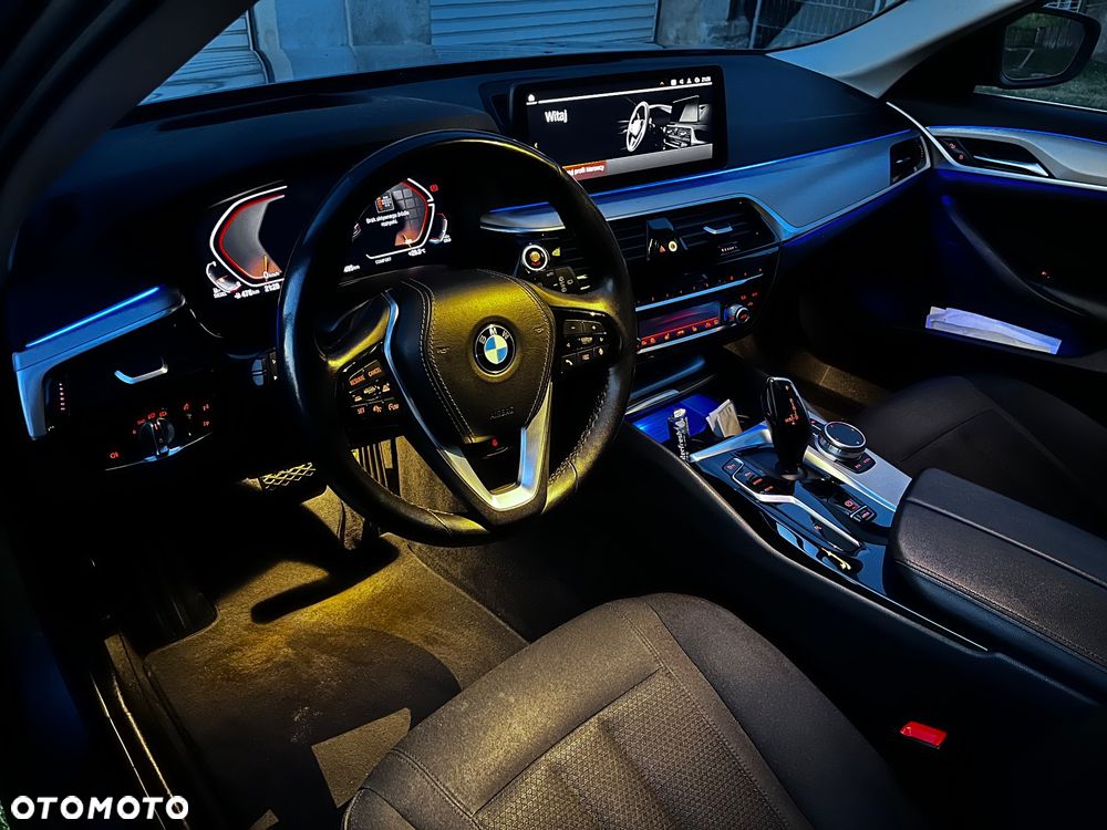 BMW Seria 5 520d - 2