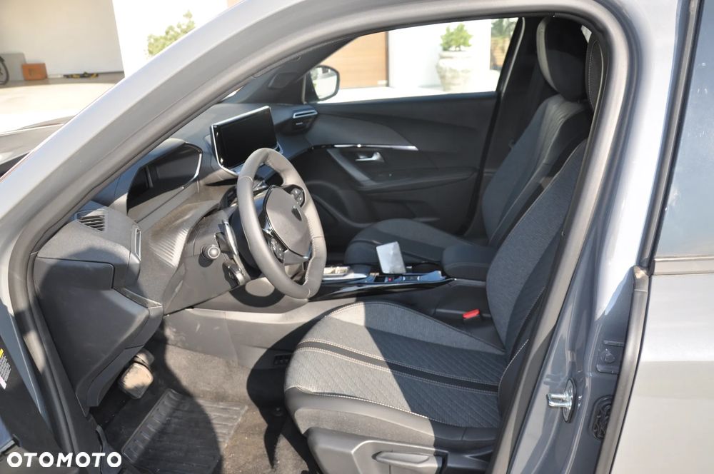 Peugeot 2008 Hybrid 145 e-DSC Business - 9