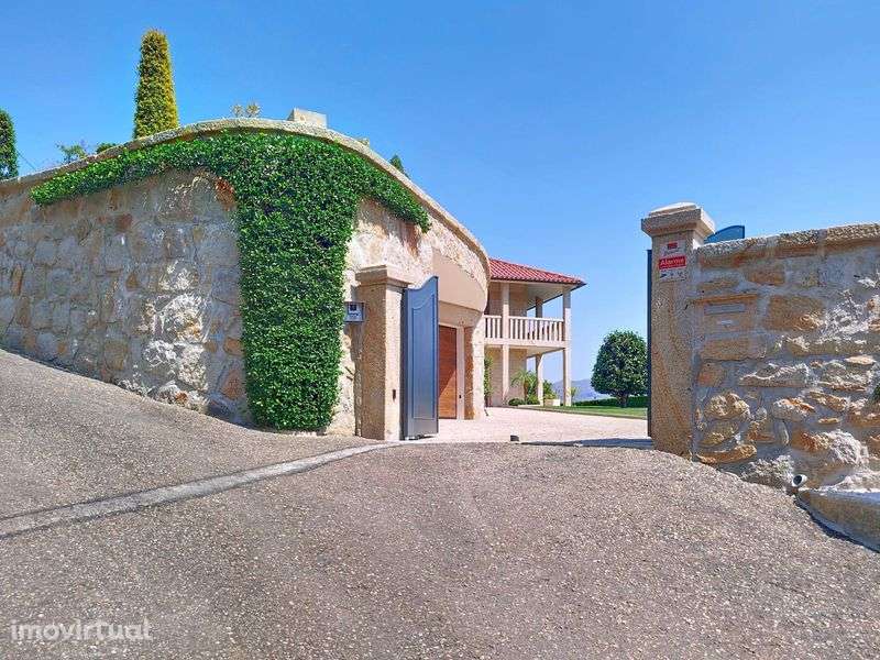 Moradia de excelência situada nos Arcos de Valdevez - Grande imagem: 2/8