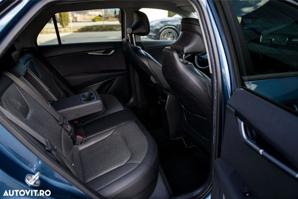 Kia Niro - 8