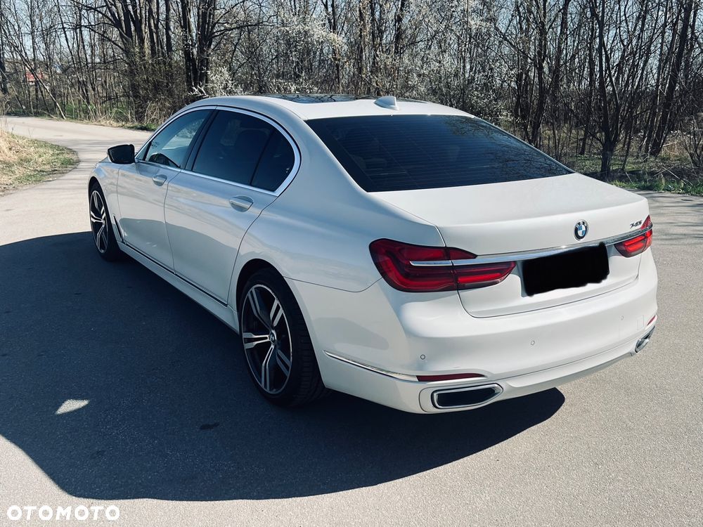 BMW Seria 7 740Li - 3