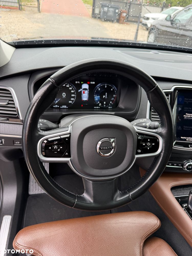 Volvo XC 90 B5 D AWD Momentum Pro - 11