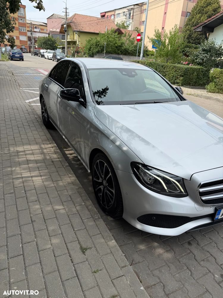 Mercedes-Benz E 220 d Aut. - 3