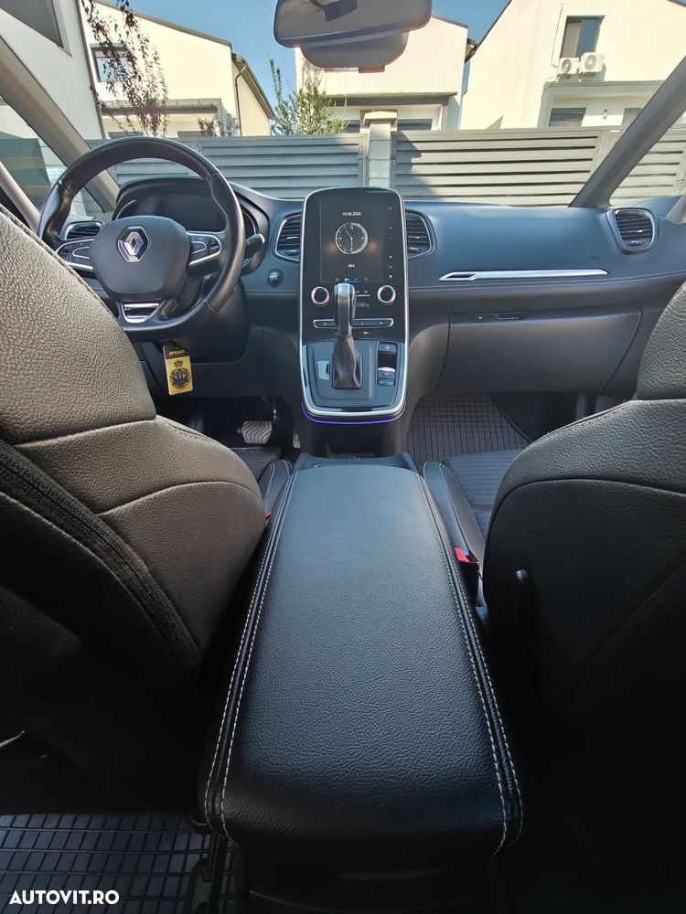 Renault Scenic - 10