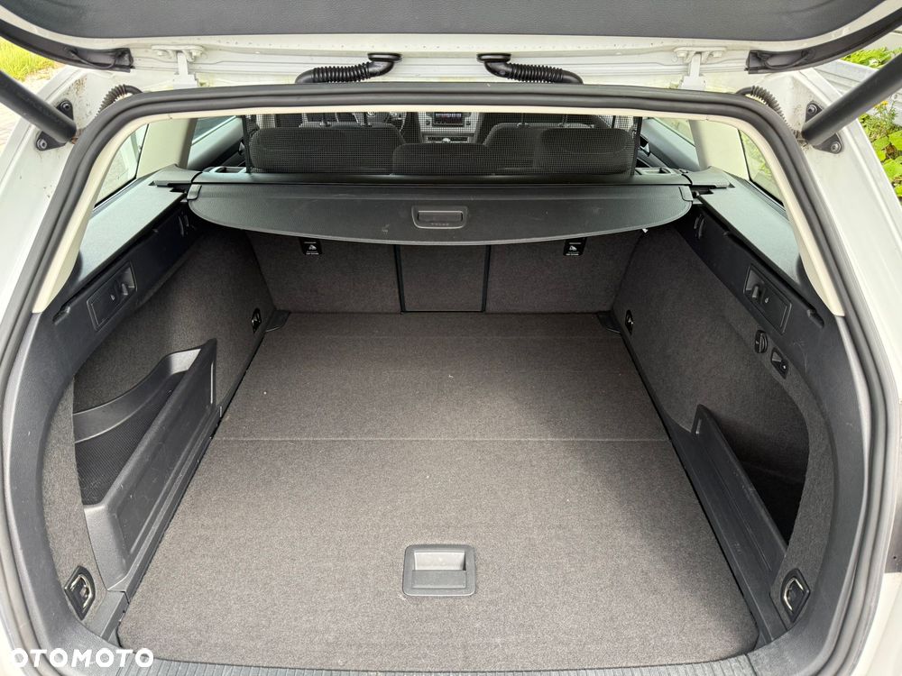 Volkswagen Passat - 5
