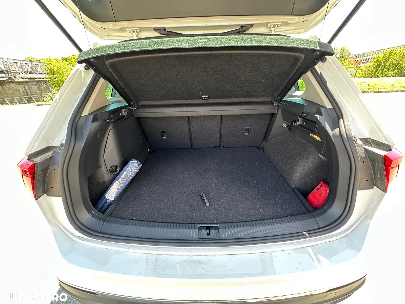 Volkswagen Tiguan - 5